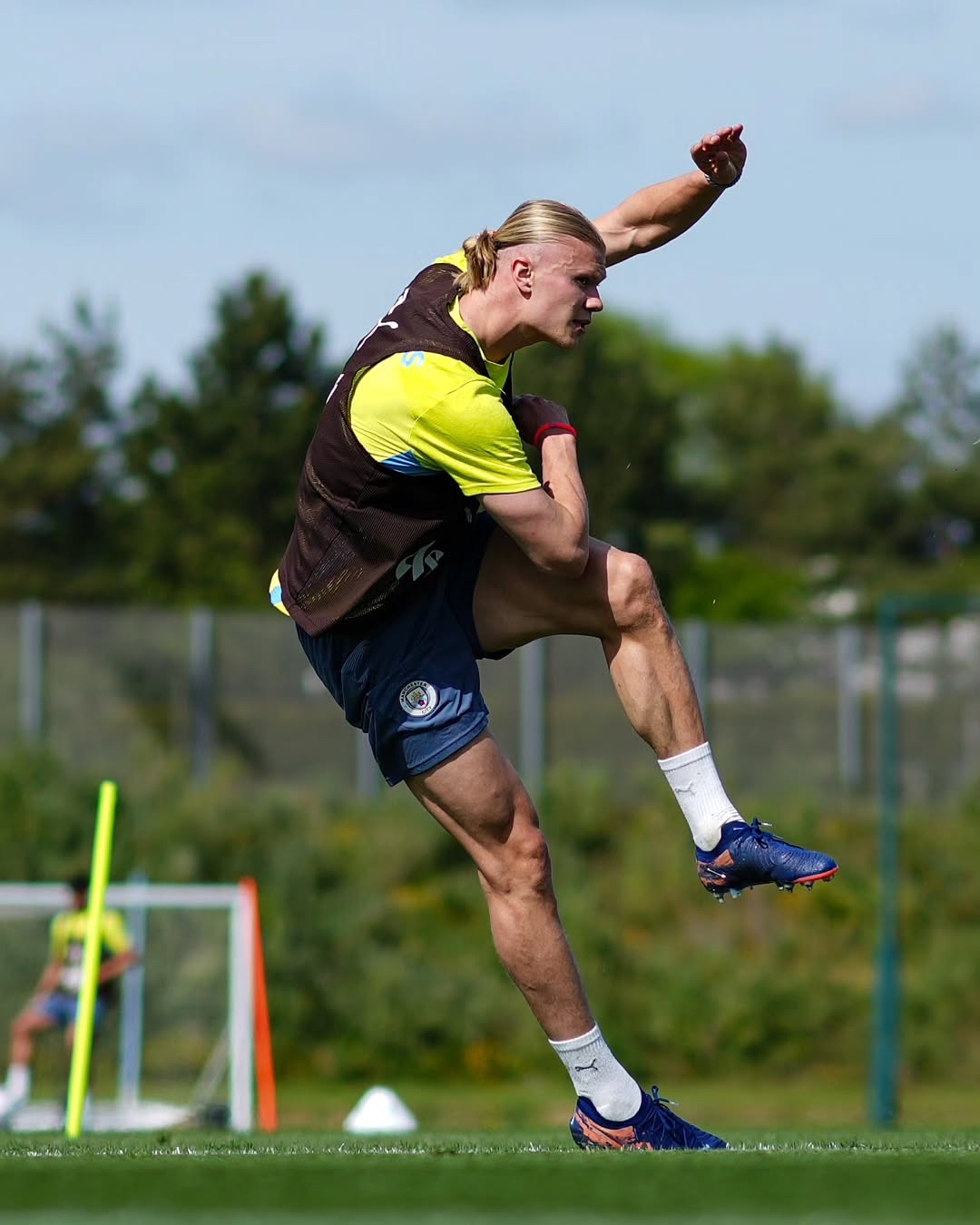 开云入口-关于哈兰德连续七场比赛得分超过险胜，G2不断突破！观众掌声雷动的信息