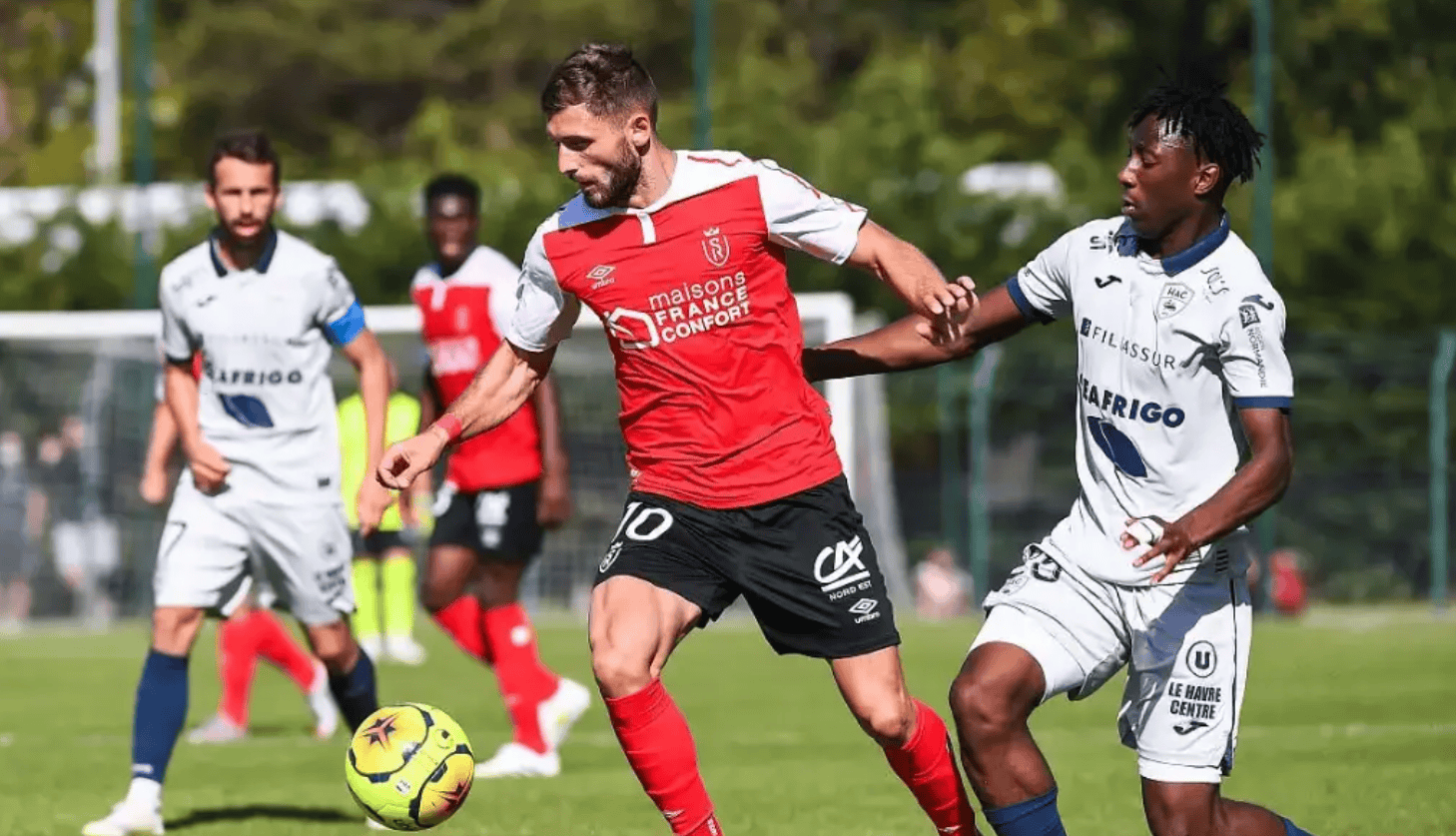 开云官方-巴黎圣日耳曼转会期远射贴柱；志在法国杯名次提升；质疑声仍在；年轻球员得到机会的简单介绍